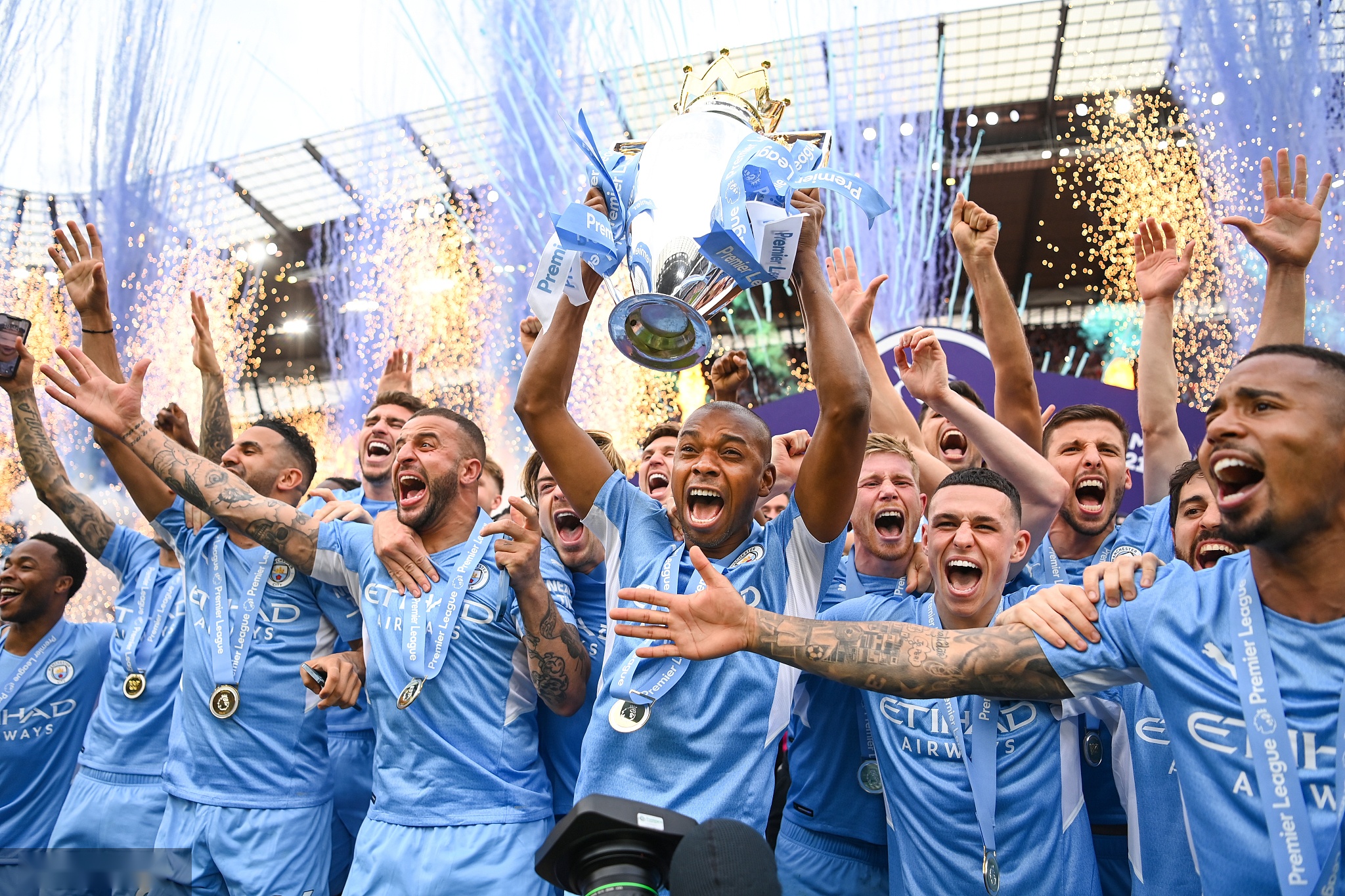 出他的一触 出他的一触